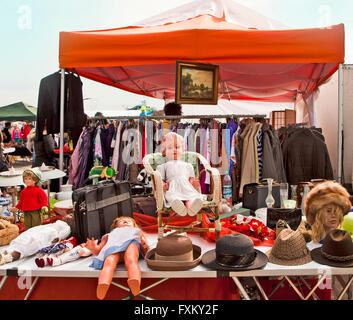 Munich, Bavaria, Germany. Souvenirs and dolls oin a shop window Stock ...