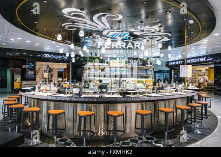 Cafe Restaurant At Istanbul Airport, Turkey Stock Photo - Alamy