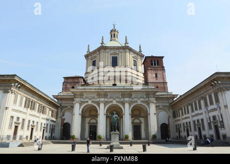 Basilica of San Lorenzo Maggiore, Milan, Milano, Lombardy, Italy Stock Photo