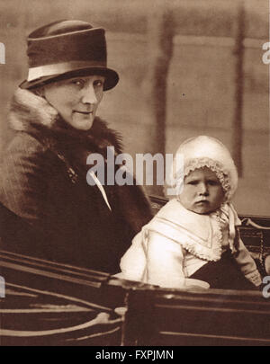 Princess Elizabeth, the future Queen Elizabeth II as a baby in 1927 Stock Photo