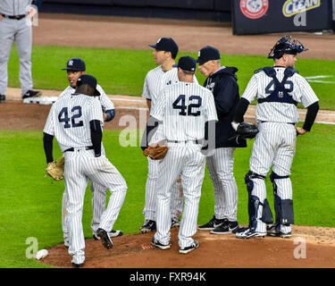 Bronx, United States. 28th Aug, 2020. New York Yankees Jordy Mercer stands  on first base next to New York Mets Pete Alonzo both wearing #42 to  celebrate Major League Baseball's Jackie Robinson