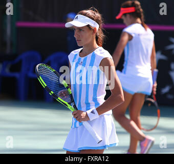 Kyiv, Ukraine. 17th April, 2016. Guadalupe Perez Rojas (R) and Maria Lourdes Carle of Argentina in action during BNP Paribas FedCup World Group II Play-off pair game against Ukraine at Campa Bucha Tennis Club in Kyiv, Ukraine. Ukraine won pair game 6-1, 6-3. Credit:  Oleksandr Prykhodko/Alamy Live News Stock Photo