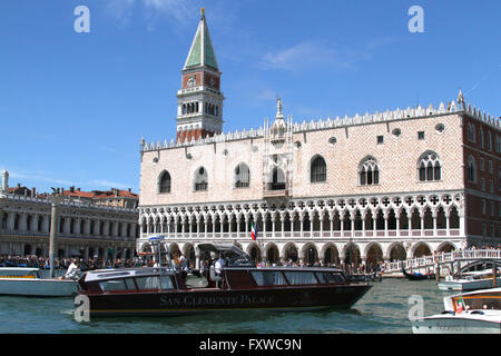 SAN MARCO CAMPANILE & Doge's PALACE VENICE VENEZIA ITALY 01 August 2014 Stock Photo