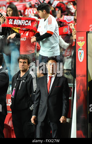 Benfica former player Rui Costa centre left and player Oscar