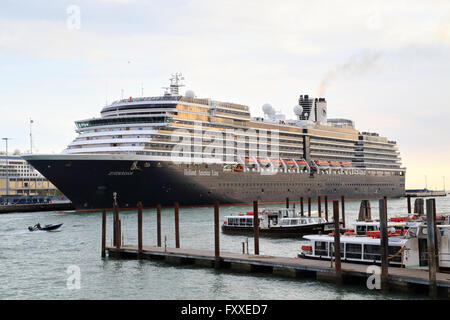 Cruise ship MS Zuiderdam, IMO 9221279 Stock Photo