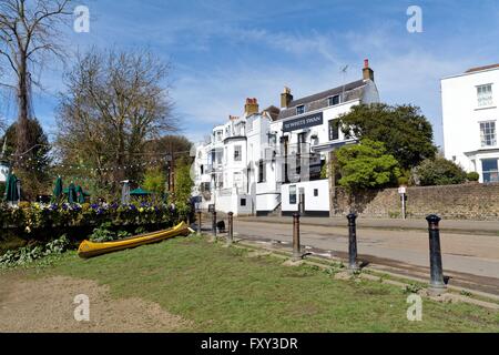 The White Swan public house Twickenham,UK Stock Photo