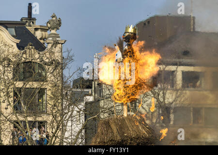 Sechselaeuten, burning Boeck, Old tradition of guilds in spring moving in costums and uniforms through Zurich Stock Photo