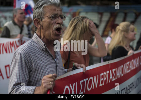 Athens, Greece. 19th Apr, 2016. Standby teachers in public education march shouting slogans against the government and the reforms it is about to pass, which as the claim, will bring layoffs. © Nikolas Georgiou/ZUMA Wire/Alamy Live News Stock Photo