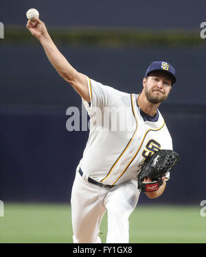 San Diego, USA. 19th Apr, 2016. SAN DIEGO, April 19, 2016 | The Padres' Colin Rea pitches to the Pirates in the first inning at Petco Park in San Diego on Tuesday. | Photo by Hayne Palmour IV/San Diego Union-Tribune/Mandatory Credit: HAYNE PALMOUR IV/SAN DIEGO UNION-TRIBUNE/ZUMA PRESS San Diego Union-Tribune Photo by Hayne Palmour IV copyright 2016 © Hayne Palmour Iv/San Diego Union-Tribune/ZUMA Wire/Alamy Live News Stock Photo