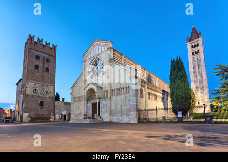 Basilica di San Zeno Maggiore in the evening, Verona, Italy Stock Photo