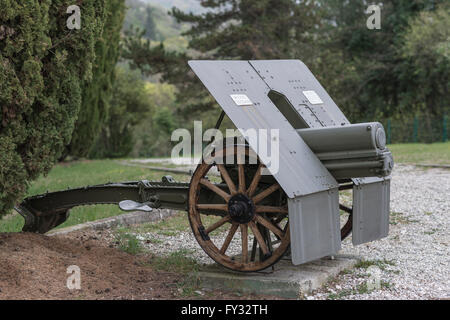 Howitzer 75-13, Park of Remembrance, Open Air Museum World War I on the Colle Sant'Elia hill, Isonzo, Redipuglia, Gorizia Stock Photo