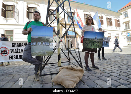 Zagreb, Croatia. 21st Apr, 2016. Croatian environmentalists participate in an Earth Day protest against fossil fuels energy in Zagreb, capital of Croatia, on April 21, 2016. This year, Earth Day coincides with the signing ceremony for the Paris Agreement on Climate Change, which will take place at UN Headquarters in New York on Friday. Credit:  Miso Lisanin/Xinhua/Alamy Live News Stock Photo