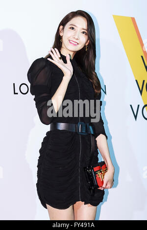 Tokyo, Japan. 21st Apr, 2016. South Korean singer and actress Im Yoona poses for the cameras during the opening celebration for Louis Vuitton's ''Volez, Voguez, Voyagez'' exhibition on April 21, 2016, Tokyo, Japan. After a successful run in Paris, the luxury fashion brand now brings the instalment to Tokyo, which traces Louis Vuitton's history from 1854 to today. Some 1,000 objects, including rare trunks, photographs and handwritten client cards will be displayed. Japanese room will be set up specially for Japan, showcasing such rare items as makeup and tea ceremony trunks for kabuki actor Ebi Stock Photo