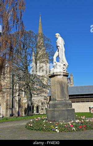 Statue of Lord Nelson in Norwich Cathedral Close Stock Photo