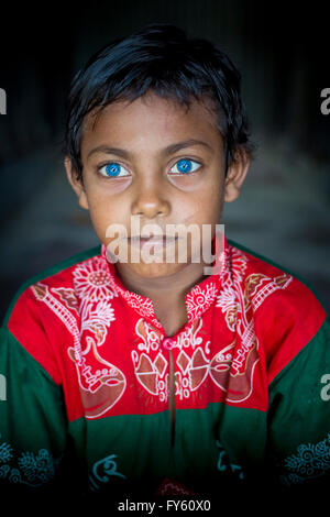 Dhaka, Bangladesh. 21th Apr, 2016. Rizvi 8 Years old, a child with rare blue eyes in Bangladesh.© Jahangir Alam Onuchcha/Alamy Live News Stock Photo