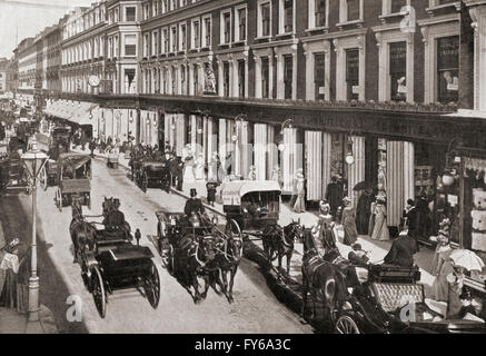 A view of Westbourne Grove, London, England in the early 20th century. Stock Photo