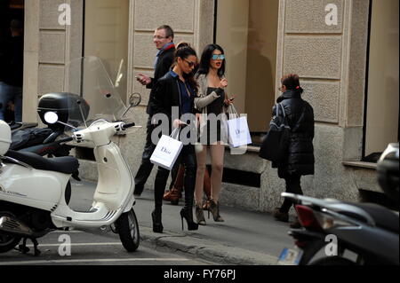 Milan, Barbara Guerra and her best friend Alessandra Sorcinelli, two of Olgettina vallettopoli involved in the scandal, come downtown for shopping. Here it is a walk in via Montenapoleone.  Featuring: Barbara Guerra, Alessandra Sorcinelli When: 11 Mar 201 Stock Photo