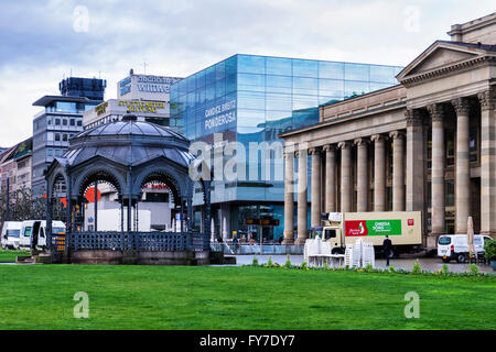 Stuttgart Kunstmuseum, bandstand and Königsbau shopping centre on the Schlossplatz, Palace Square Stock Photo