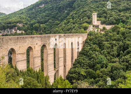 Aqueduct bridge Ponte delle Torri in Spoleto, Umbria, Italy Stock Photo