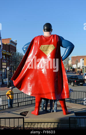 Metropolis, IL, USA – March 25, 2016: Statue of Superman outside the Museum and hometown in Metropolis, Illinois Stock Photo