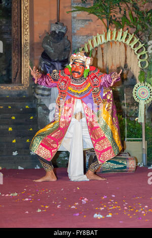 Legong dance performed by Bina Remaja troupe, Ubud palace, Bali, Indonesia Stock Photo