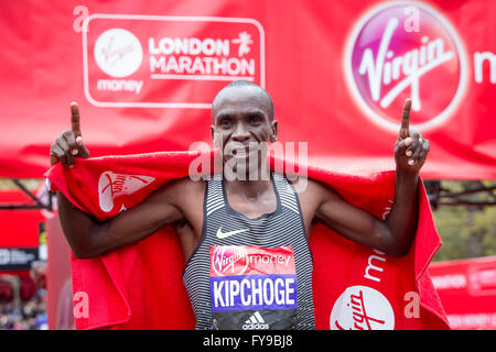 London, UK. 24th Apr, 2016. Men's Elite winner Eliud Kipchoge of Kenya celebrates after the London Marathon 2016 in London, Britain on April 24, 2016. Credit:  Richard Washbrooke/Xinhua/Alamy Live News Stock Photo