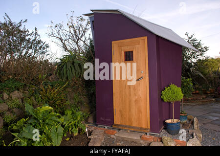 Artist Jane Tarasun's wooden folly sheds for gardens.a UK garden ...