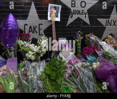 Memorials left against the wall of the First Avenue nightclub in memory of music legend Prince Stock Photo