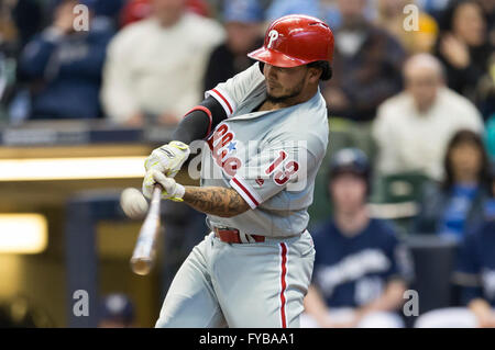Philadelphia Phillies shortstop Freddy Galvis (13) in action during a  baseball game against the New York Mets, Friday, Sept. 29, 2017, in  Philadelphia. (AP Photo/Laurence Kesterson Stock Photo - Alamy