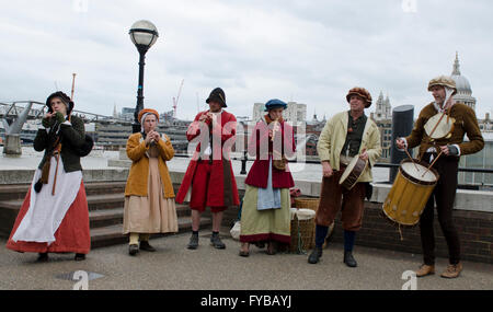 South Bank, London, UK. 25th April, 2016. Musicians dressed as Elizabethan buskers playing musical instruments at 400th Anniversary of Shakespeare's death 24th April 2016. South Bank, London, UK. Credit:  Prixpics/Alamy Live News Stock Photo