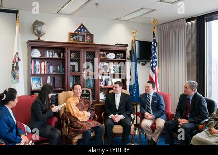 Chicago, USA. 22nd Apr, 2016. Qizhala (3rd L), deputy to China's National People's Congress and secretary of the Communist Party of China Lhasa Municipal Committee, visits the office of U.S. Senator Mark Kirk in Chicago, Illinois, the United States, April 22, 2016. A delegation of China's Tibetan legislators visited Washington, DC, Colorado and Illinois on April 19-24 to enhance mutual understanding between the two countries. © He Xianfeng/Xinhua/Alamy Live News Stock Photo