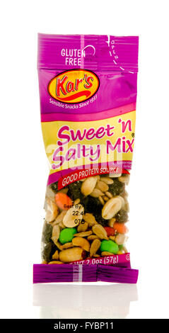 Winneconne, WI - 19 Feb 2016: Package of Kar's sweet n salty mix Stock Photo