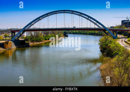 The Korean Veterans Blvd bridge over the Cumberland River in Nashville, Tennessee Stock Photo