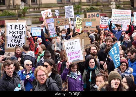Manchester  UK  26th April 2016  Junior doctors  rally in Albert Square outside the Town Hall in  the centre of Manchester on their first 48 hour strike, which includes not attending to accident and emergency patients. The junior doctors are not accepting the Government's new contract, which they see as neither fair on them nor safe for patients. Credit:  John Fryer/Alamy Live News