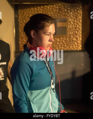 Los Angeles, California, USA. 25th Apr, 2016. Monday, April 25th, 2016, Paola Ramirez before a fight at the Exchange in Los Angeles, CA. The event was promoted by Combate Americas, the first Hispanic Mixed Martial Arts franchise in the U.S.RODOLFO DE LUNA © Rodolfo De Luna/Prensa Internacional/ZUMA Wire/Alamy Live News Stock Photo