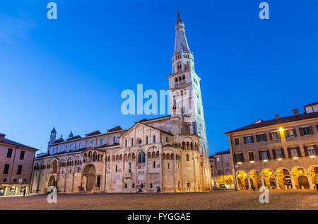 Evening view on Duomo di Modena with Ghirlandina tower located on Piazza Grande, Modena, Emilia-Romagna, Italy Stock Photo