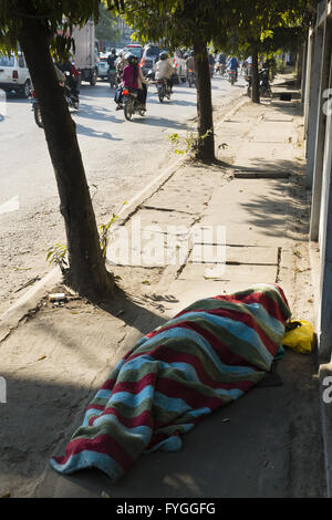 Homeless person in Mandalay, Shan-State, Myanmar Stock Photo