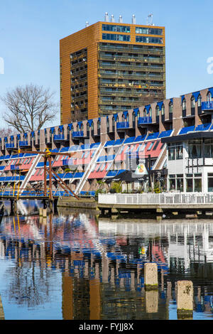Residential area in the city center, at the Delft Vaart canal, waterfront living, Rotterdam, Netherlands, Stock Photo