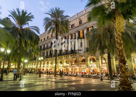 Placa Reial, Piaza Real, Plaza Reial, Royal Plaza, Restaurants, Barri Gotic, Barcelona, Catalonia, Spain Stock Photo