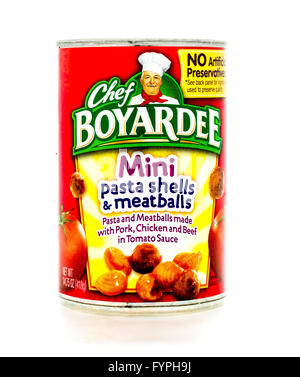 Winneconne, WI - 3 February 2015:  Can of Mini pasta shells & meatballs by Chef Boyardee. Chef Boyardeee has been enjoyed by eve Stock Photo