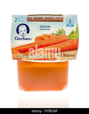 Winneconne, WI - 19 Nov 2015:  Package of Gerber carrots all natural baby food Stock Photo