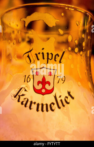 https://l450v.alamy.com/450v/fytytt/belgium-glass-of-tripel-karmeliet-beer-fytytt.jpg