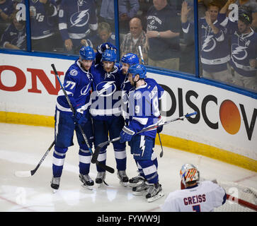 New York Islanders players celebrate beating the Florida Panthers 4-3 ...