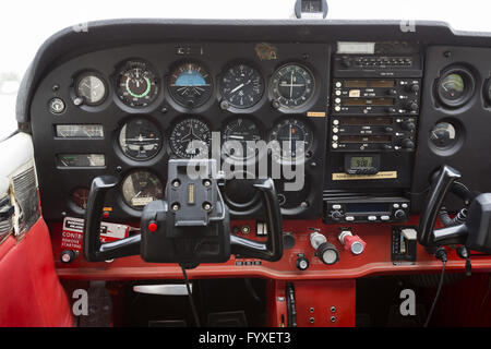 Flight Mode Control Panel with the Autopilot Engage Buttons on the ...