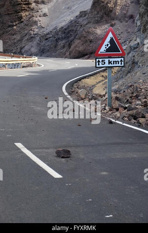 Traffic sign Rockfall Stock Photo