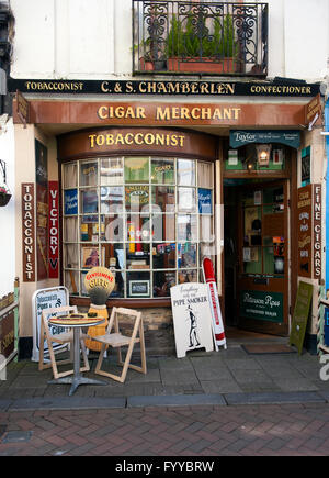 hastings tobacco store Tobacco shop hastings hi-res stock photography and images