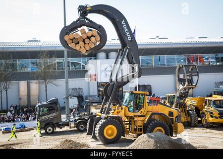 bauma 2016 exhibition: Volvo L180H  with log grapple at Volvo Show, Munich, Apr. 11, 2016. Stock Photo