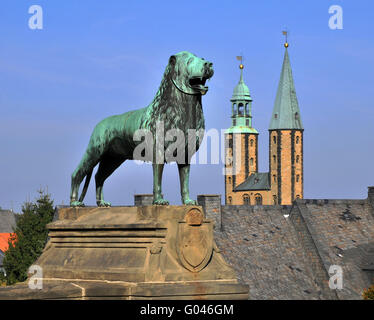 Bronze statue, lion, cathedral church, Imperial Palace of Goslar, Goslar, Lower Saxony, Germany / Kaiserpfalz Goslar Stock Photo