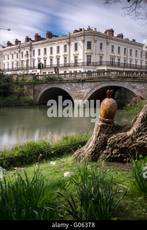 River Leam and bridge, Leamington Spa, Warwickshire, England, UK Stock Photo