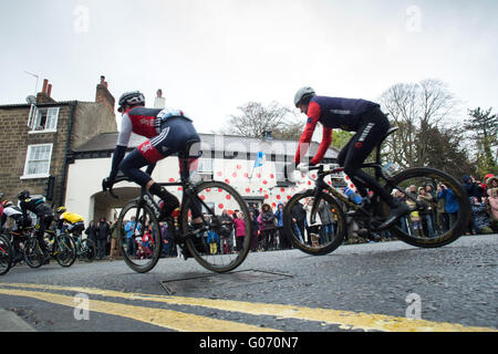 Knaresborough, North Yorkshire. 29 April 2016. The peloton, on stage 1 of the Tour de Yorkshire 2016, cycle past the polka-dot house of Tony Handley, the Mayor of Knaresborough, as they head out of the North Yorkshire town and on towards Ripley, on 29 April 2016. Credit:  Harry Whitehead/Alamy Live News Stock Photo